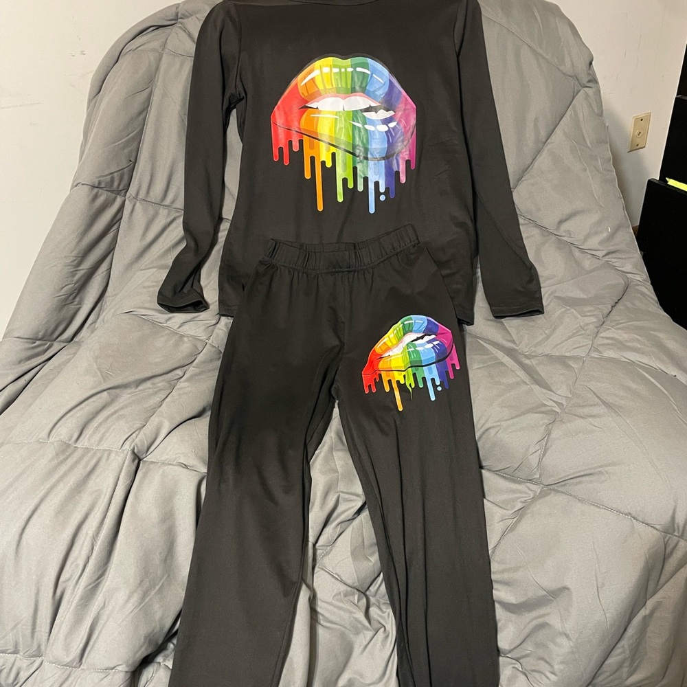 Women'S 2 Piece Set, Lip Print Long Sleeve Crew Neck
